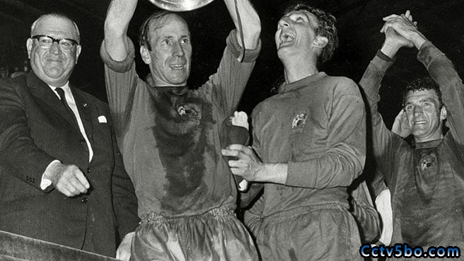 1968年欧冠决赛曼联4-1本菲卡夺冠