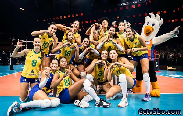 女排世锦赛半决赛 意大利女排 1 - 3 巴西女排