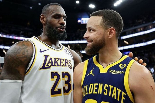 NBA新赛季揭幕战前瞻：伤情更新与焦点对决