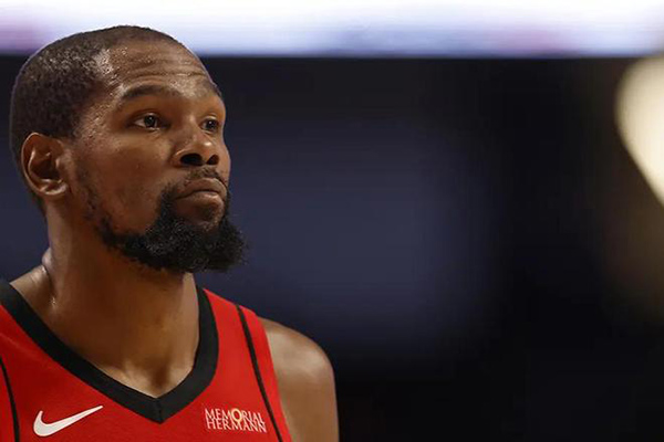 NBA多场赛事综述：库里杜兰特累麻，东契奇49分引遗憾