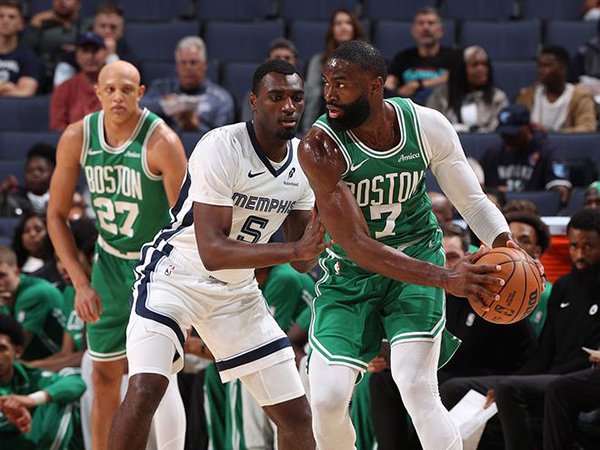 明日NBA焦点战：凯尔特人vs骑士 东西部劲旅对决前瞻