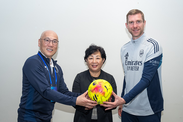 马德兴：小球员不识默特萨克，中英交流暴露青训核心仍是竞赛