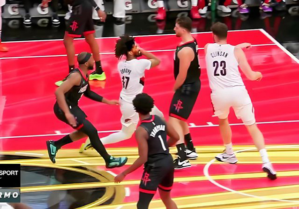 火箭大胜开拓者升至西部第四：狄龙成杜兰特交易意外之喜