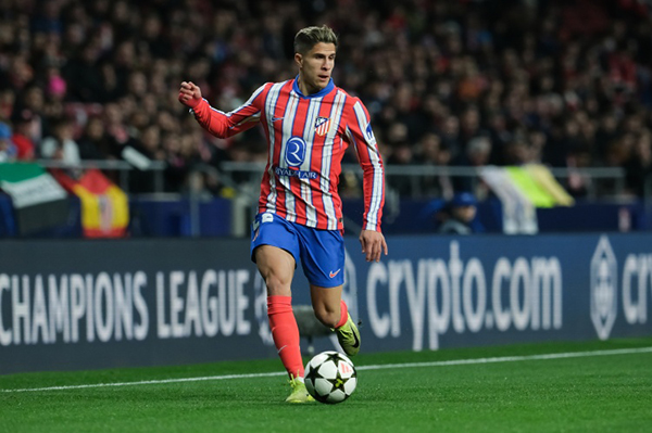 小西蒙尼自揭短板:射门效率待提升,格子科克是童年偶像