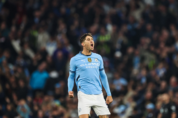 斯通斯：痛失两球优势令全队警醒，复盘目标直指5-2胜局