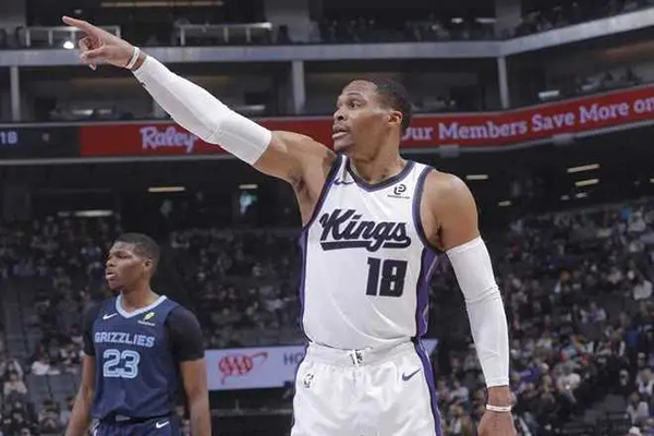 双杀！国王不敌灰熊，威少10中1成焦点