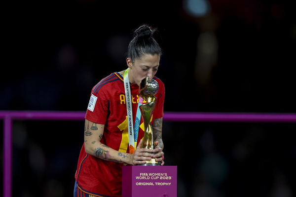 埃尔莫索:身披国家队战袍是我生涯巅峰,如今只想在墨西哥捧杯