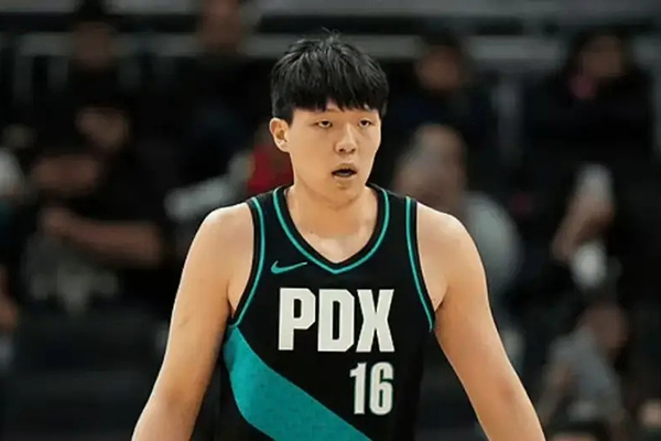 险造16分大逆转仍惜败！杨瀚森遭弃用连4场0分