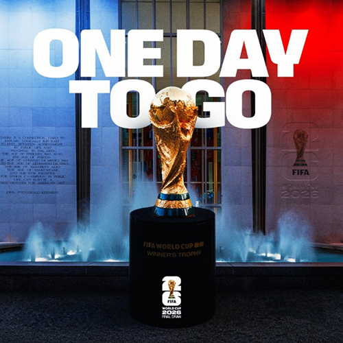 大力神杯C位刷屏！世界杯官方海报：24小时后抽签结果写进历史