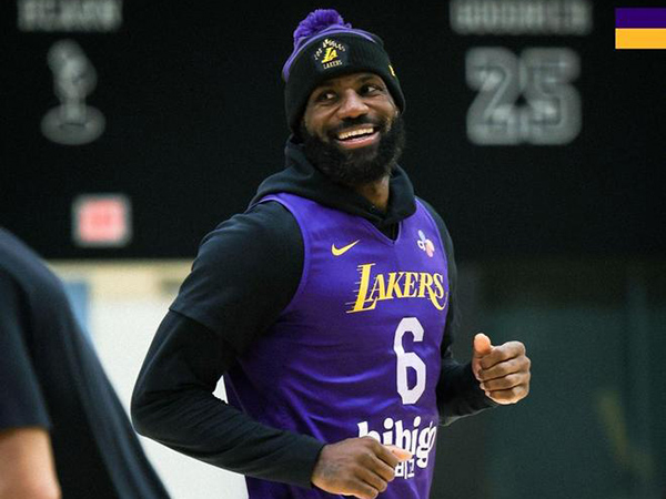 NBA杯湖人战马刺：阵容健康为优势，限制福克斯定胜负