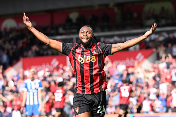 塞梅尼奥破门+爆点!费迪南德急呼:终哨响也别放他走