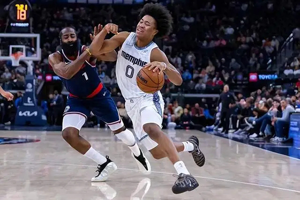 快船四连败跌至西部倒数二：“总冠军”成休赛期最大笑话